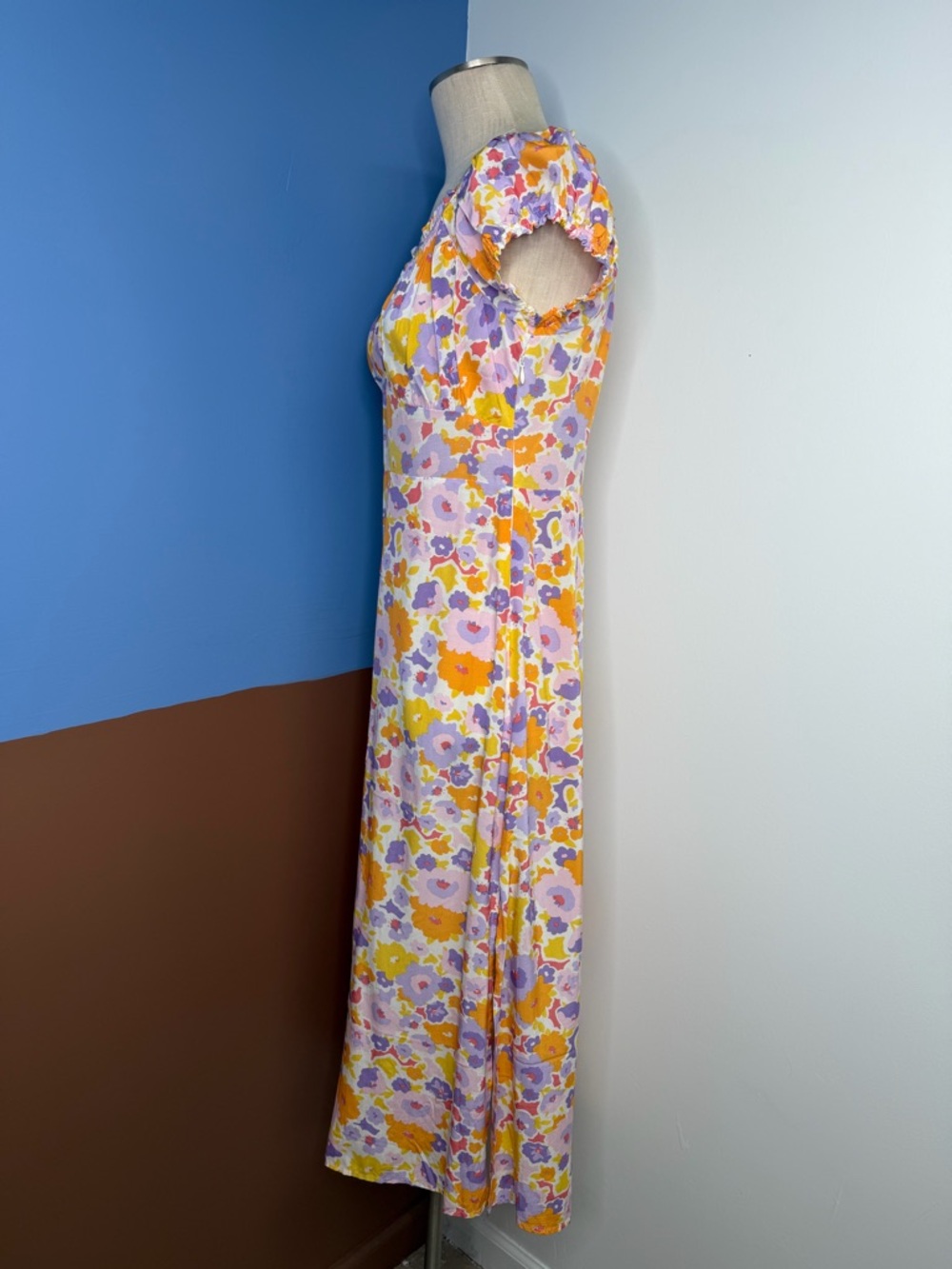 Altar’d State Pastel Floral Midi Dress in Yellow & Lavender Sweetheart Bodice L - Picture 3 of 6